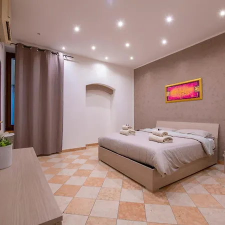 Palace Mazzini Center 1 *