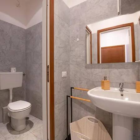 Palace Mazzini Center 1 Apartment Verona