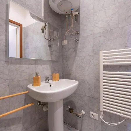 Palace Mazzini Center 1 Apartment Verona