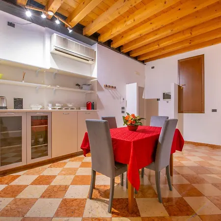 Palace Mazzini Center 1 Apartment *