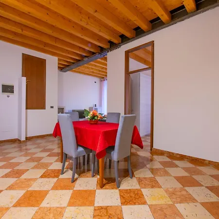 Palace Mazzini Center 1 * Verona