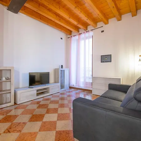 Palace Mazzini Center 1