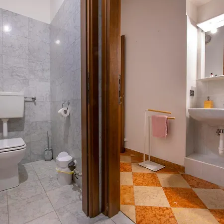 Palace Mazzini Center 1 Apartment Verona
