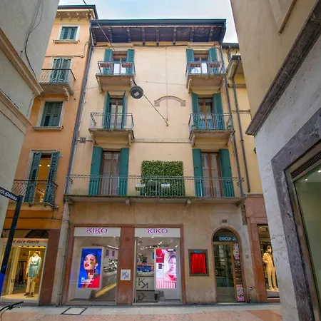 Palace Mazzini Center 1 Apartment *